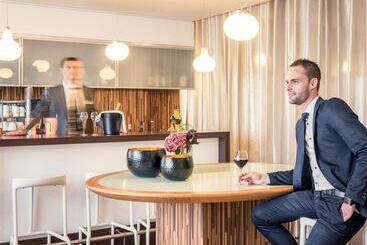 هتل Mercure Paris Bercy Bibliotheque