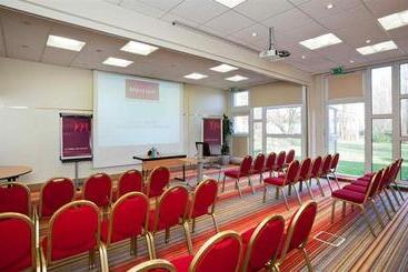 호텔 Mercure Paris Sud Les Ulis Courtaboeuf