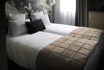 هتل Mercure Pau Palais Des Sports