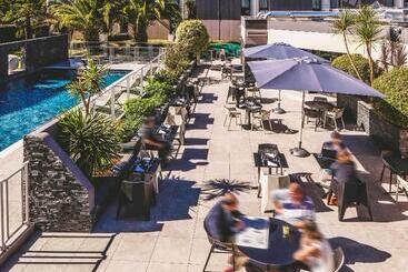 هتل Mercure Pau Palais Des Sports