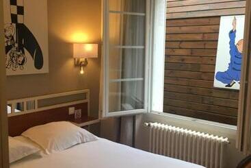 هتل Logis Hôtel Restaurant Le Monarque