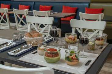 هتل The Originals Boutique, Hôtel Le Londres, Saumur