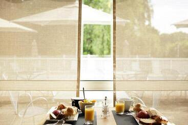 Novotel Bayeux