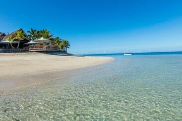 استراحتگاه Castaway Island, Fiji