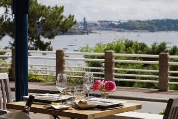 هتل Hôtel Barrière Le Grand Hôtel Dinard