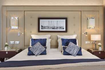 هتل Hôtel Barrière Le Grand Hôtel Dinard