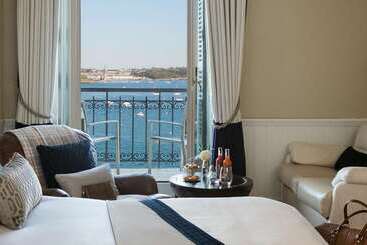 هتل Hôtel Barrière Le Grand Hôtel Dinard