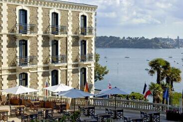 هتل Hôtel Barrière Le Grand Hôtel Dinard