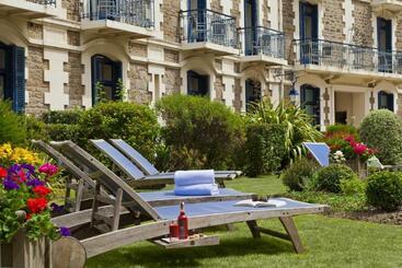 هتل Hôtel Barrière Le Grand Hôtel Dinard