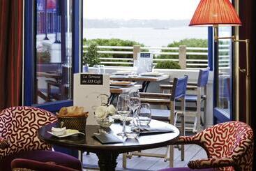 هتل Hôtel Barrière Le Grand Hôtel Dinard