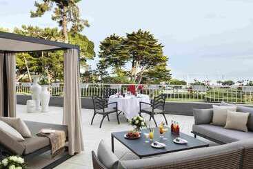 هتل Barriere Le Royal La Baule
