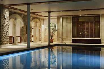 هتل Barriere Le Royal La Baule