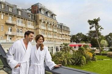 هتل Barriere Le Royal La Baule