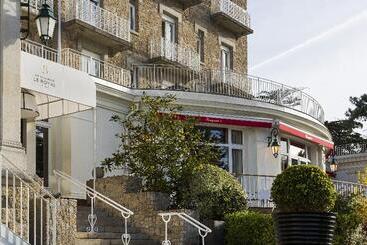 هتل Barriere Le Royal La Baule