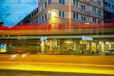 هتل Best Western Mulhouse Salvator Centre