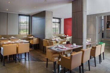 هتل Best Western Seine West