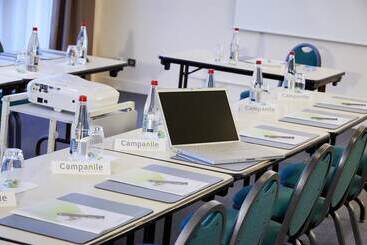 هتل Campanile Argenteuil