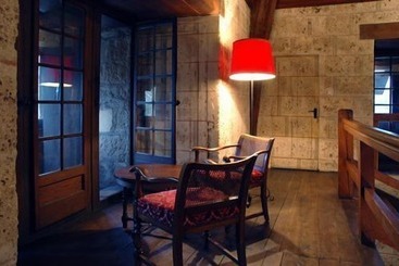 هتل Château De Coudrée