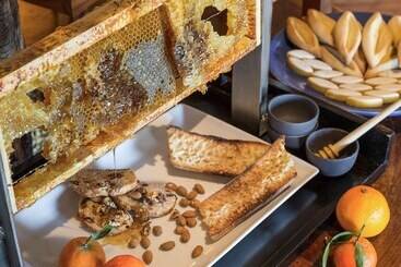 בית מלון כפרי Grand Hôtel Beauvau Marseille Vieuxport Mgallery