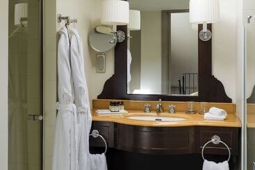 ホテル Grand Hôtel Beauvau Marseille Vieuxport  Mgallery