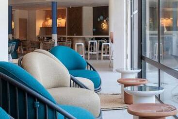 هتل Hilton Garden Inn Marseille Provence Airport
