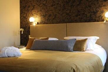 هتل Hôtel La Truffe Noire