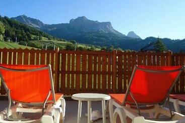 هتل Hôtel Soleil Des Neiges