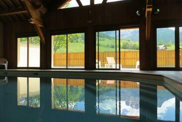 هتل Hôtel Soleil Des Neiges