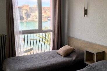 هتل Hôtel Triton