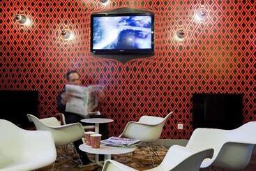 هتل Ibis Styles Paris République Le Marais