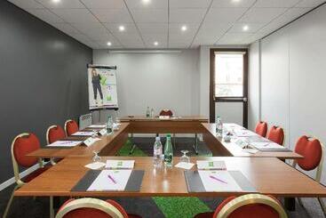 בית מלון כפרי Ibis Styles Reims Centre