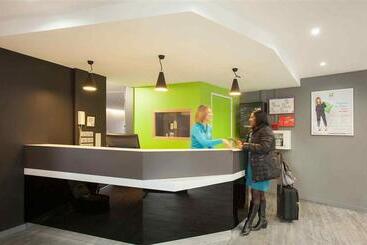 בית מלון כפרי Ibis Styles Reims Centre