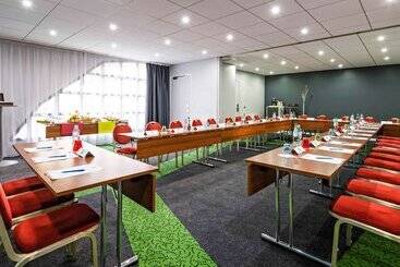 בית מלון כפרי Ibis Styles Reims Centre