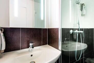 בית מלון כפרי Ibis Styles Reims Centre