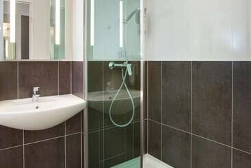 בית מלון כפרי Ibis Styles Reims Centre
