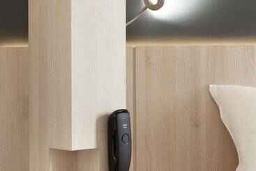 בית מלון כפרי Ibis Styles Reims Centre
