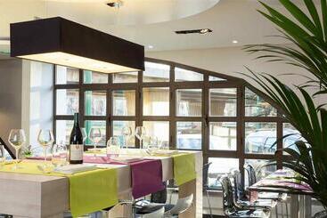 בית מלון כפרי Ibis Styles Reims Centre