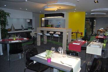 בית מלון כפרי Ibis Styles Reims Centre