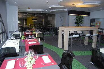 בית מלון כפרי Ibis Styles Reims Centre