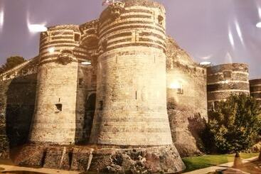 هتل Kyriad Angers Sud Ponts De Cé
