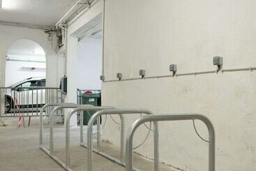 هتل Kyriad Nimes Centre