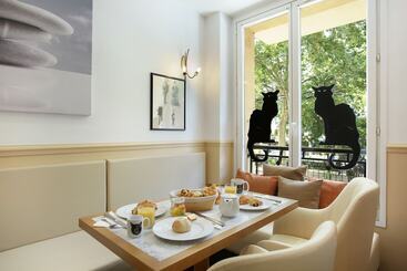 هتل Le Chat Noir