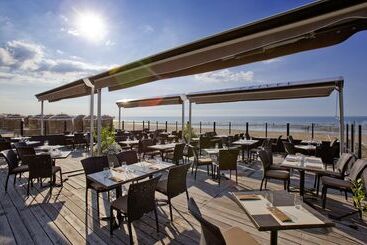 Le Grand Hotel De Cabourg   Mgallery Hotel Collection
