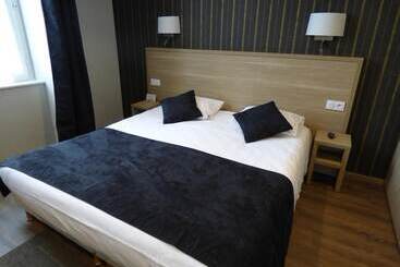 Logis Au Grand Hotel Et Son Restaurant