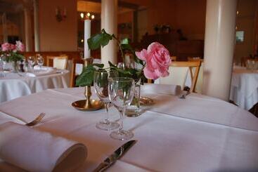 هتل Logis Hôtel Regina