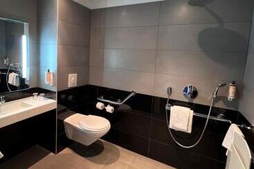 هتل Mercure Lyon Centre Château Perrache