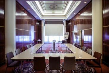 هتل Mercure Lyon Centre Château Perrache