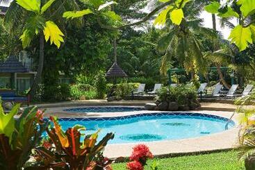 هتل Mercure Nadi