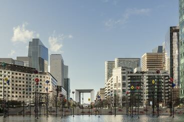 هتل Mercure Paris La Defense