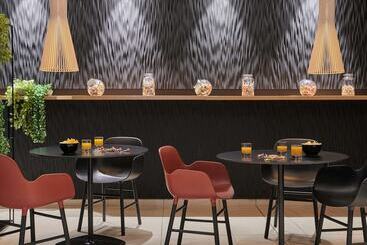 هتل Mercure Paris La Defense